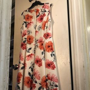 NWT Beautiful Calvin Klein Elegant Spring Dress Flowing Skirt size 16